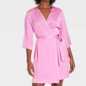 Auden Women’s‎ Pink Satin Robe